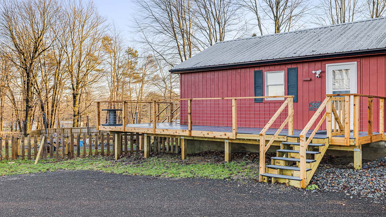 Safe deck installation Pittsburgh